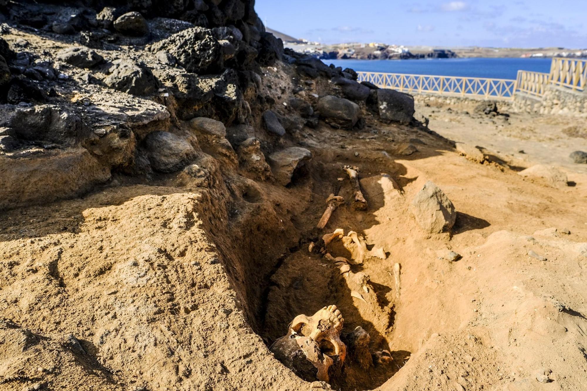 Visita a la zona arqueológica de El Agujero, La Guancha y Bocabarranco en Gáldar