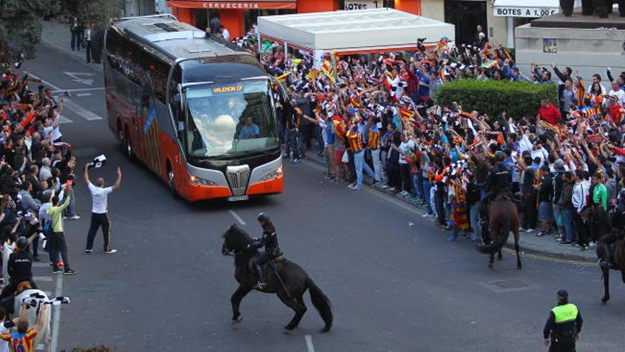 El recibimiento de la afición frente al Basilea fue espectacular