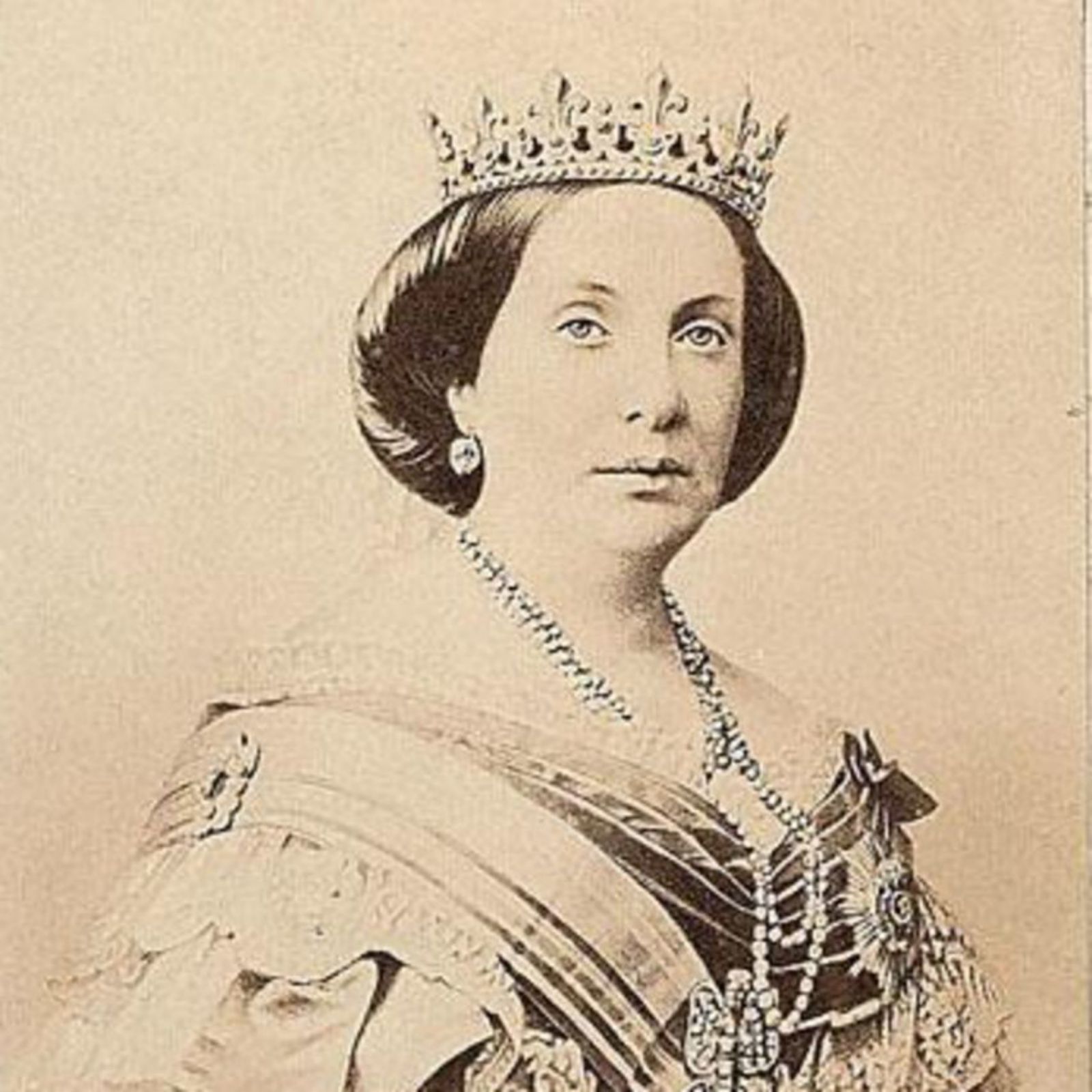 La reina: Retrato de Isabel II realizado por Charles Clifford.