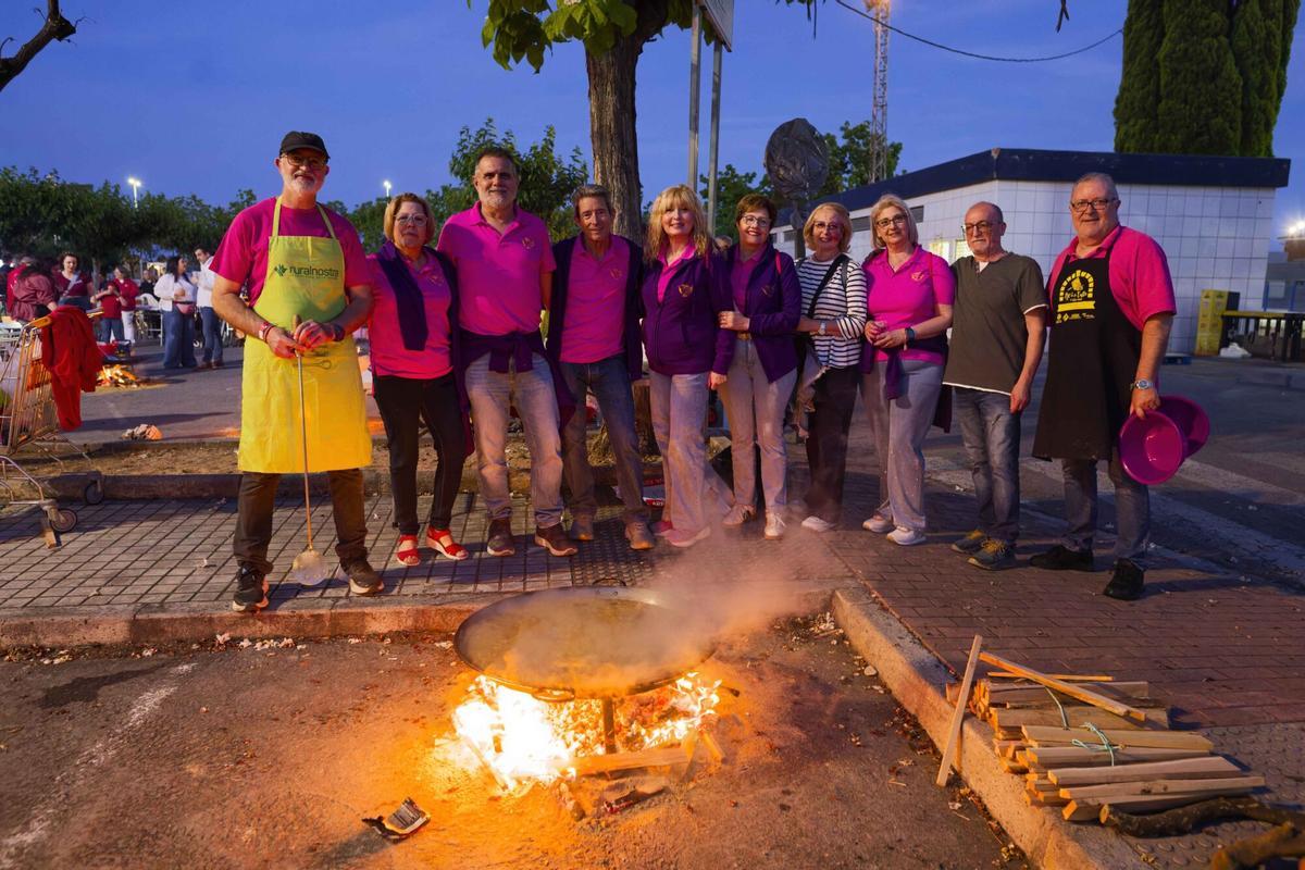 Vila-real viu una multitudinària nit d’empedrats en ple equador de les festes patronals