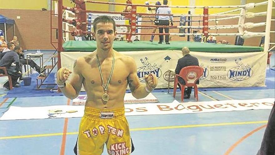 elperabeño rafa díaz se proclama campeón andaluz en la modalidad de muay-thai