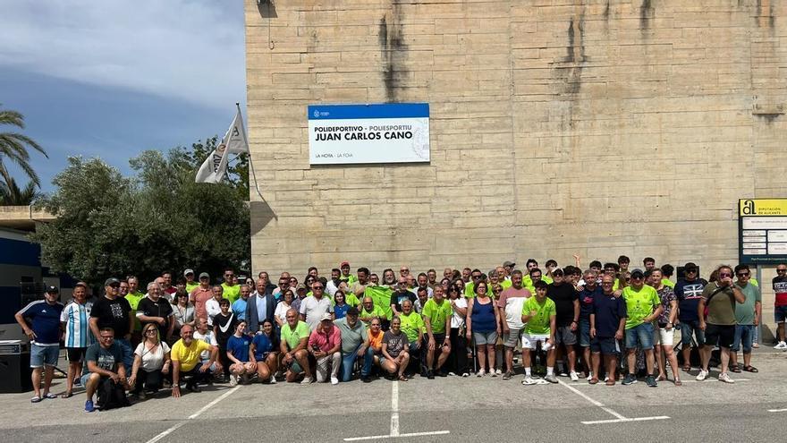 El polideportivo de La Hoya cambia su nombre: ahora se llama "Juan Carlos Cano"