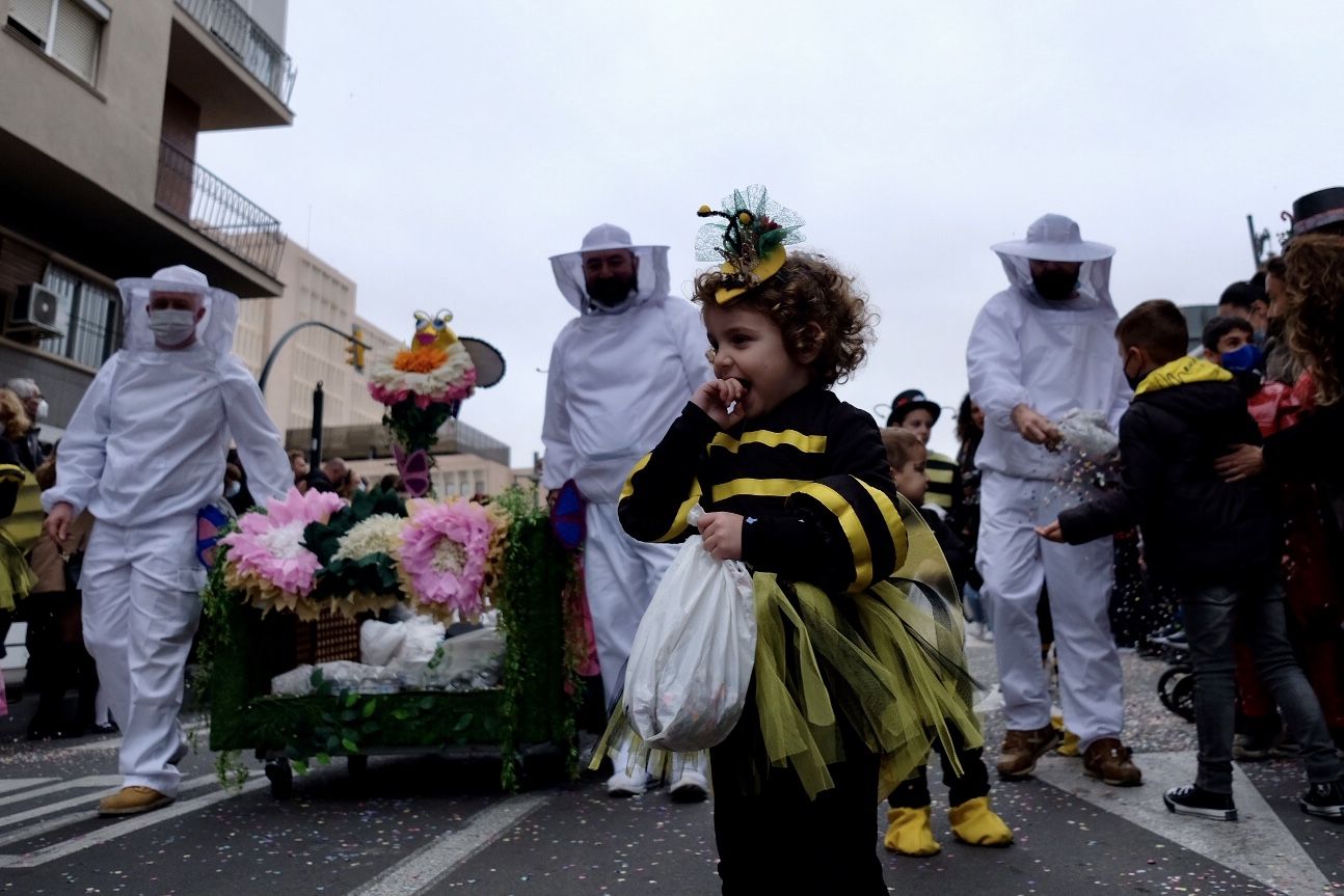 El Carnaval de Málaga toma la calle con el desfile