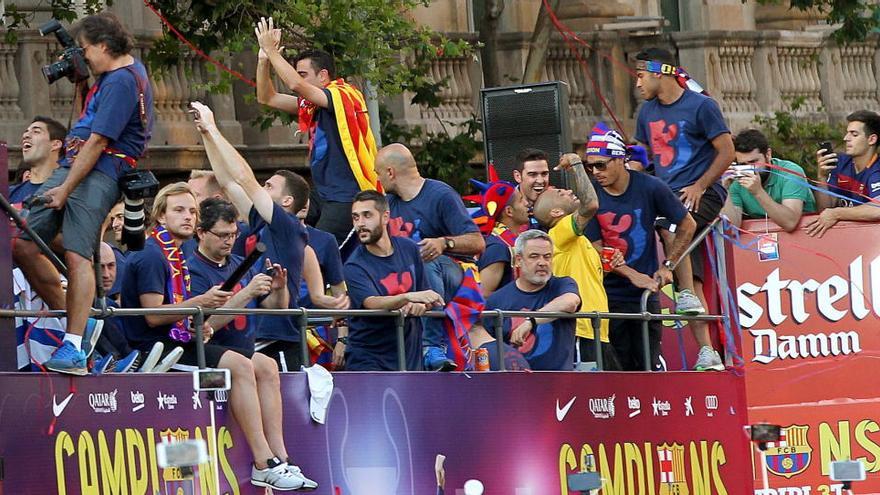 La gran festa del triplet històric desborda la ciutat de Barcelona