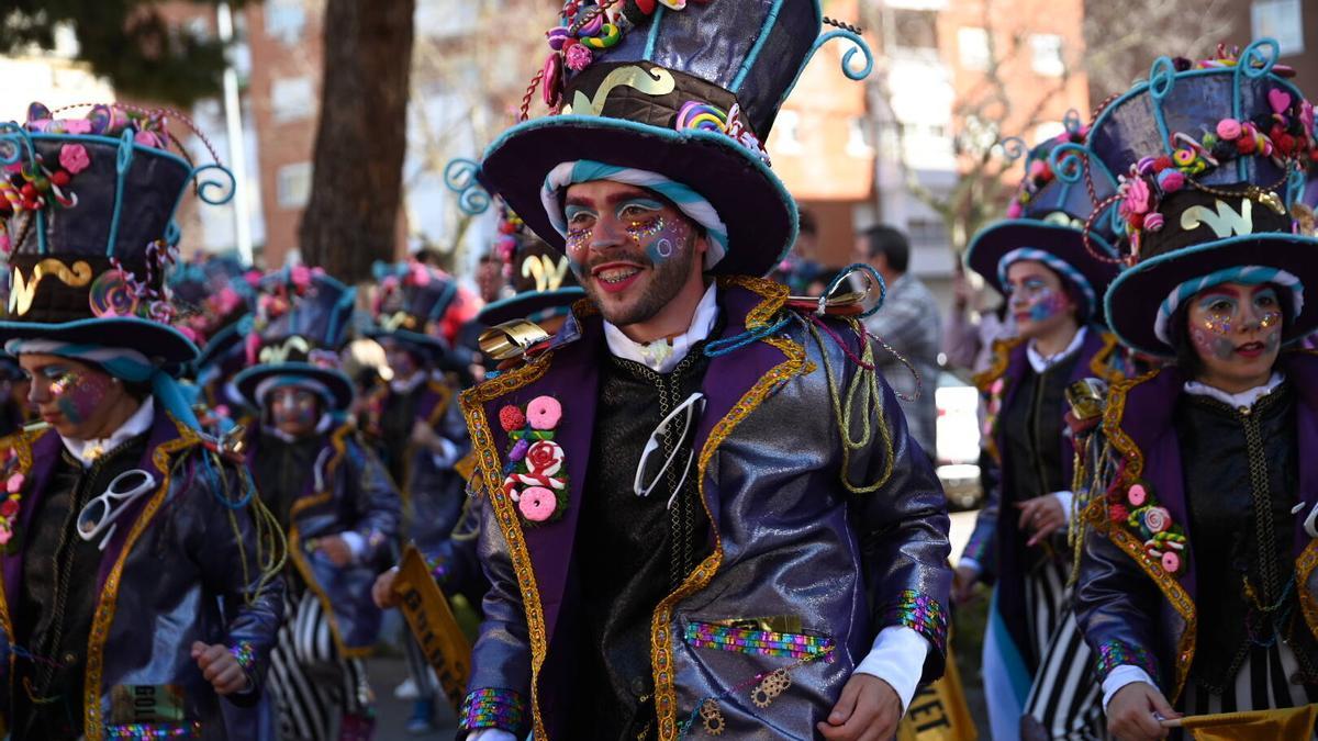 Desfile de Carnaval en el barrio de Valdepasillas de Badajoz