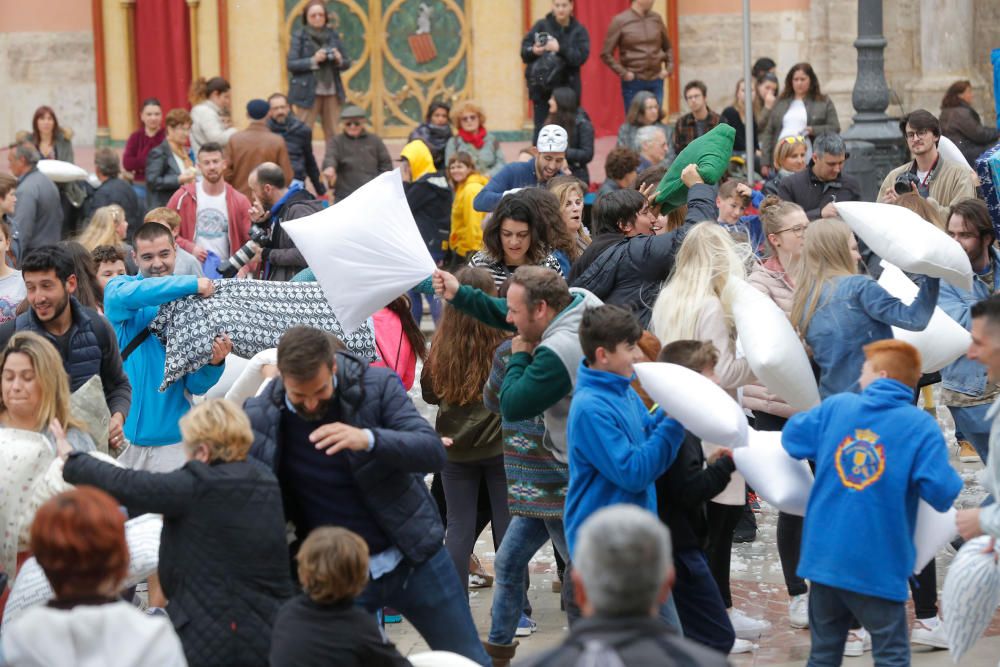 Guerra de almohadas en València