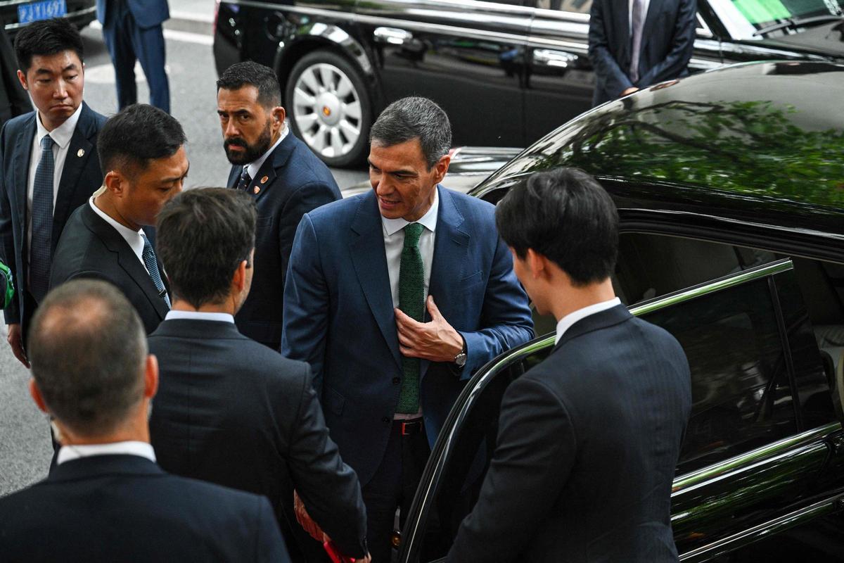 Pedro Sánchez inaugura el Instituto Cervantes de Shanghái