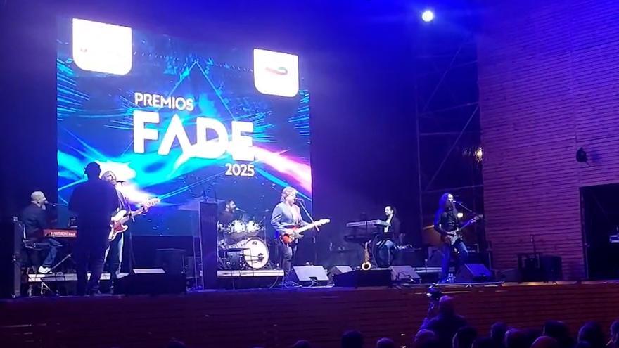 Actuación tributo a “Dire Straits” en los premios FADE