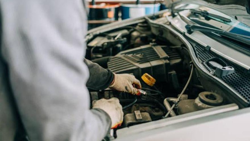 10 Dinge, die du nach den Sommerreisen an deinem Auto überprüfen solltest