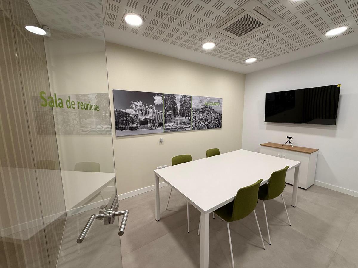 Caja Rural Central es una entidad financiera que cuenta con 91 oficinas, 52 en la provincia de Alicante.