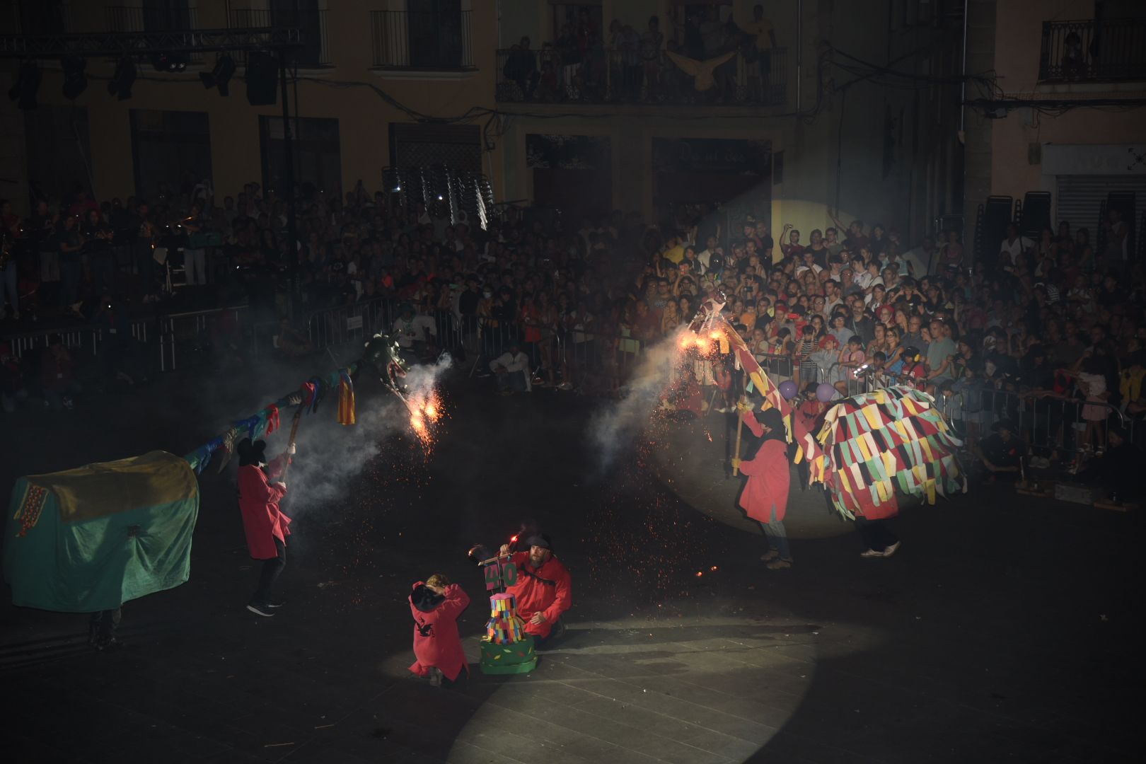 Esclat de gent a la Mostra del Correfoc