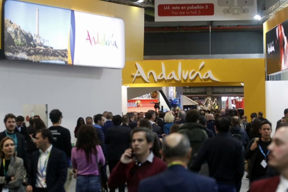 Inauguración de los pabellones de Andalucía y Málaga en Fitur.