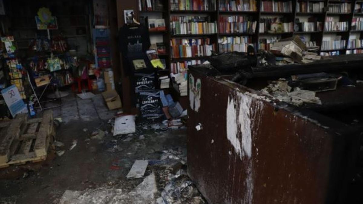 La librería, devastada por el incendio