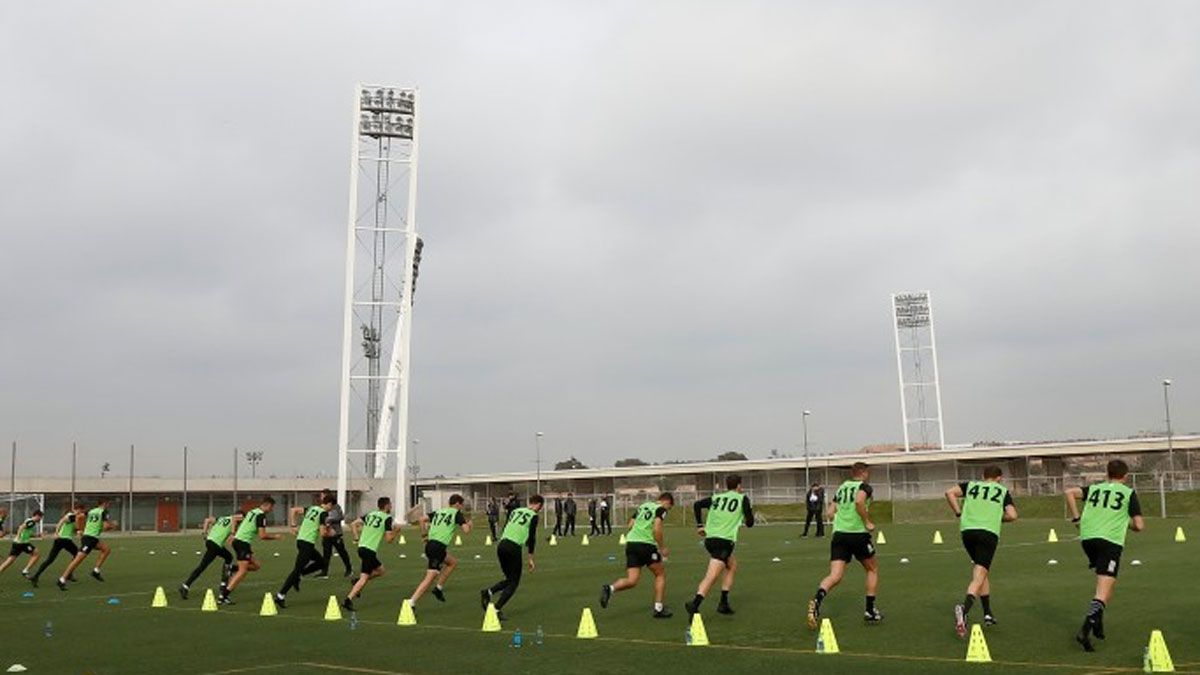 Las exigentes pruebas físicas de las arbitras de la nueva liga profesional femenina