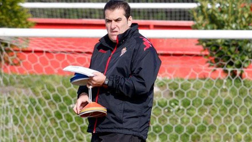 Sandoval, en un entrenamiento del Sporting.