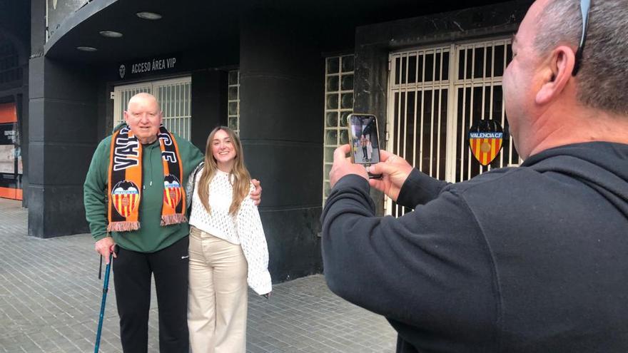 Forment, emocionado antes del homenaje a su gol en Mestalla