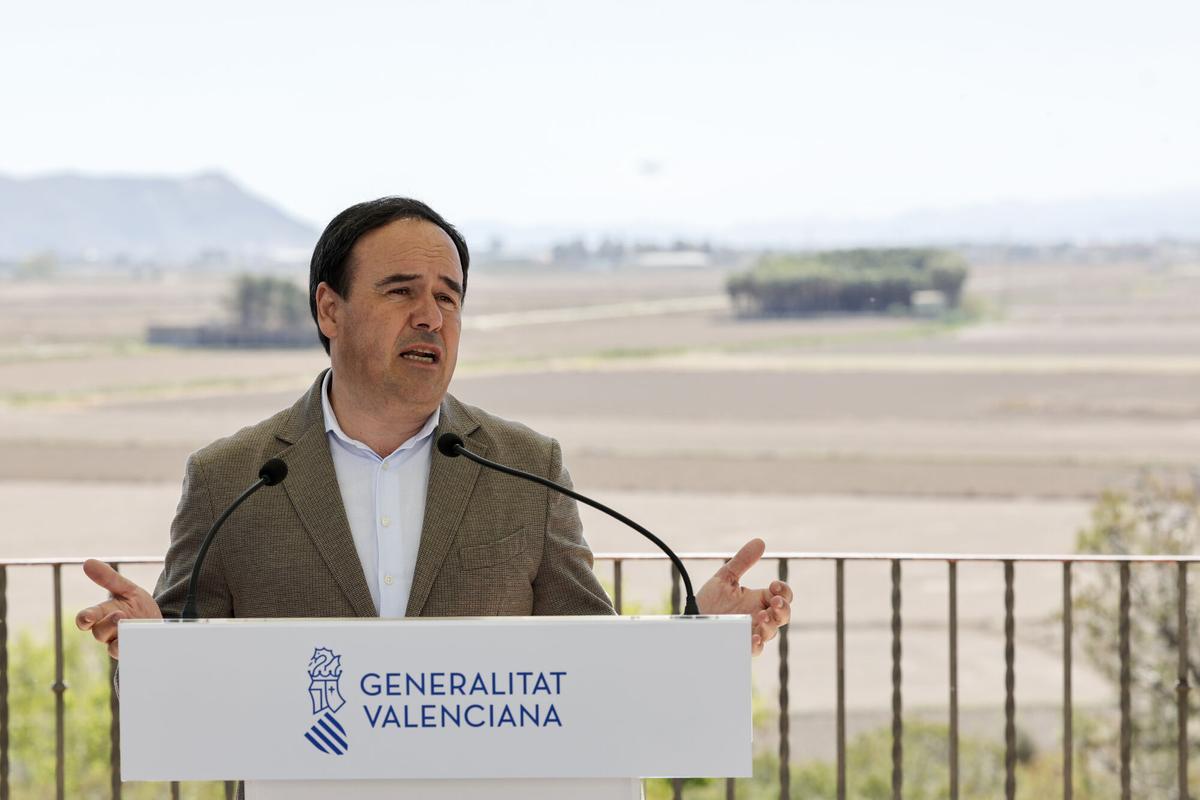 El president Juanfran Pérez Llorca, este martes en un acto agrario en Sueca.