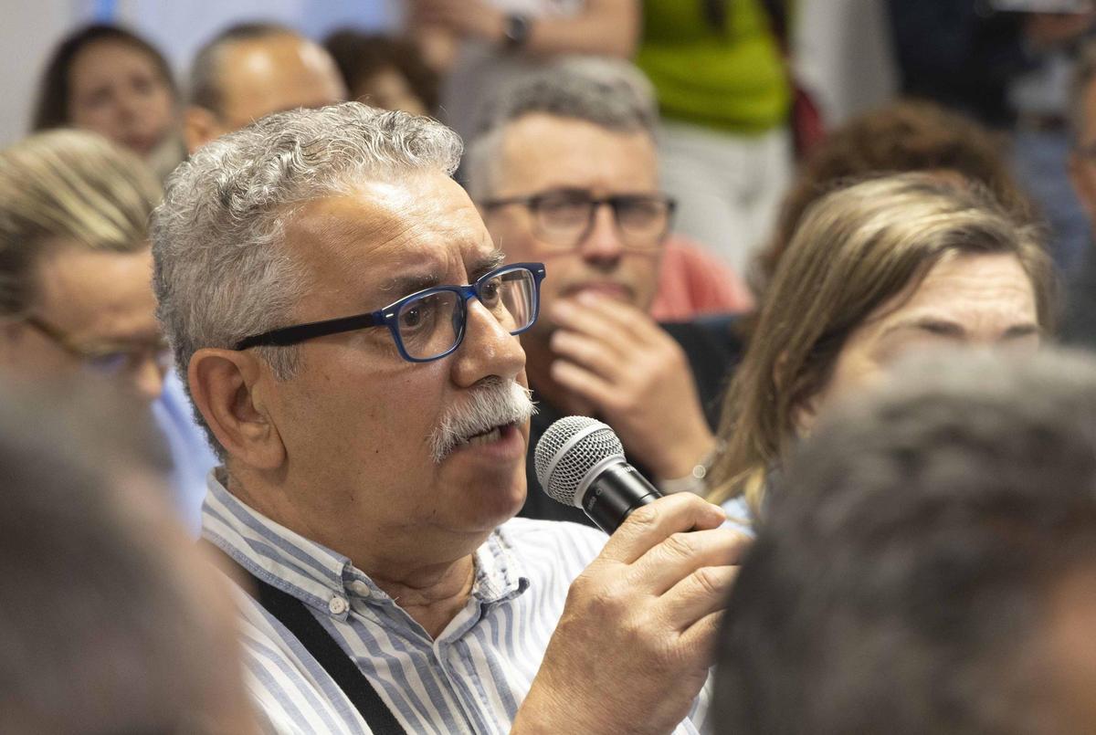 Una tensa asamblea de Hogueras