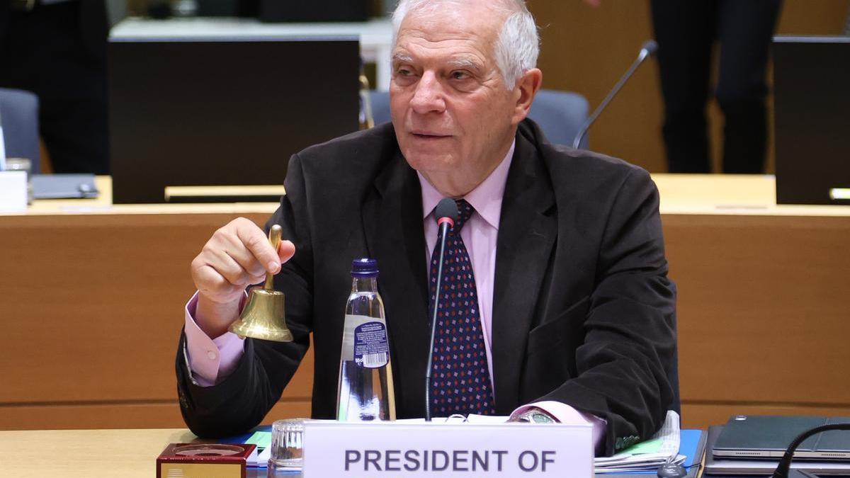 El alto representante de la UE para Asuntos Exteriores, Josep Borrell, durante la reunión de ministros de Exteriores de los Veintisiete, este lunes en Bruselas.