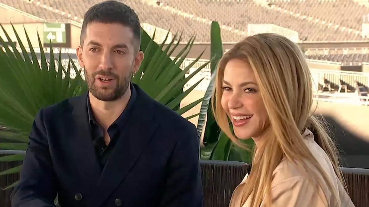 Broncano sale corriendo a entrevistar a Shakira y acaba grabando apenas 15 minutos: así fue su paso por 'La Revuelta'