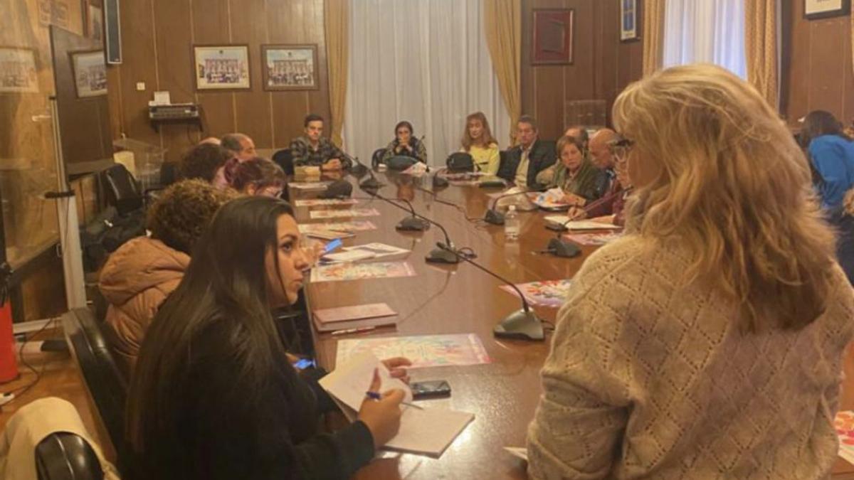 Reunión de trabajo en el Ayuntamiento de Mieres