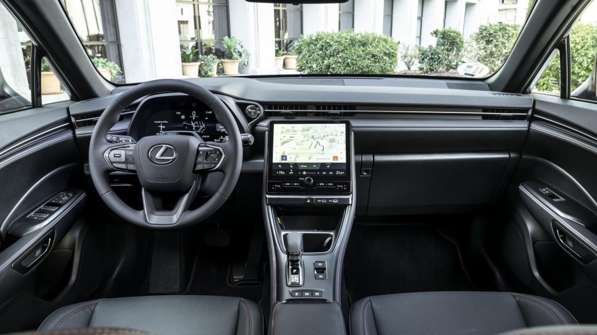 Lexus LBX 2026 İç Mekan