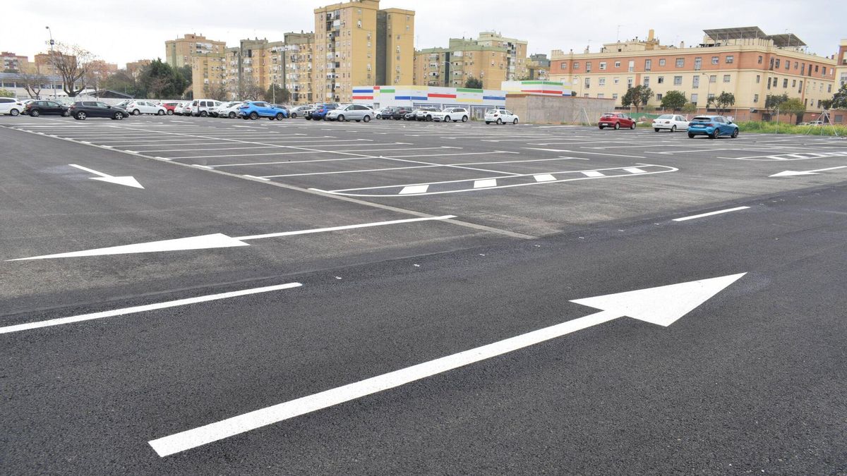 El Ayuntamiento habilita dos bolsas de aparcamiento con 550 plazas en la Macarena por las obras del metro