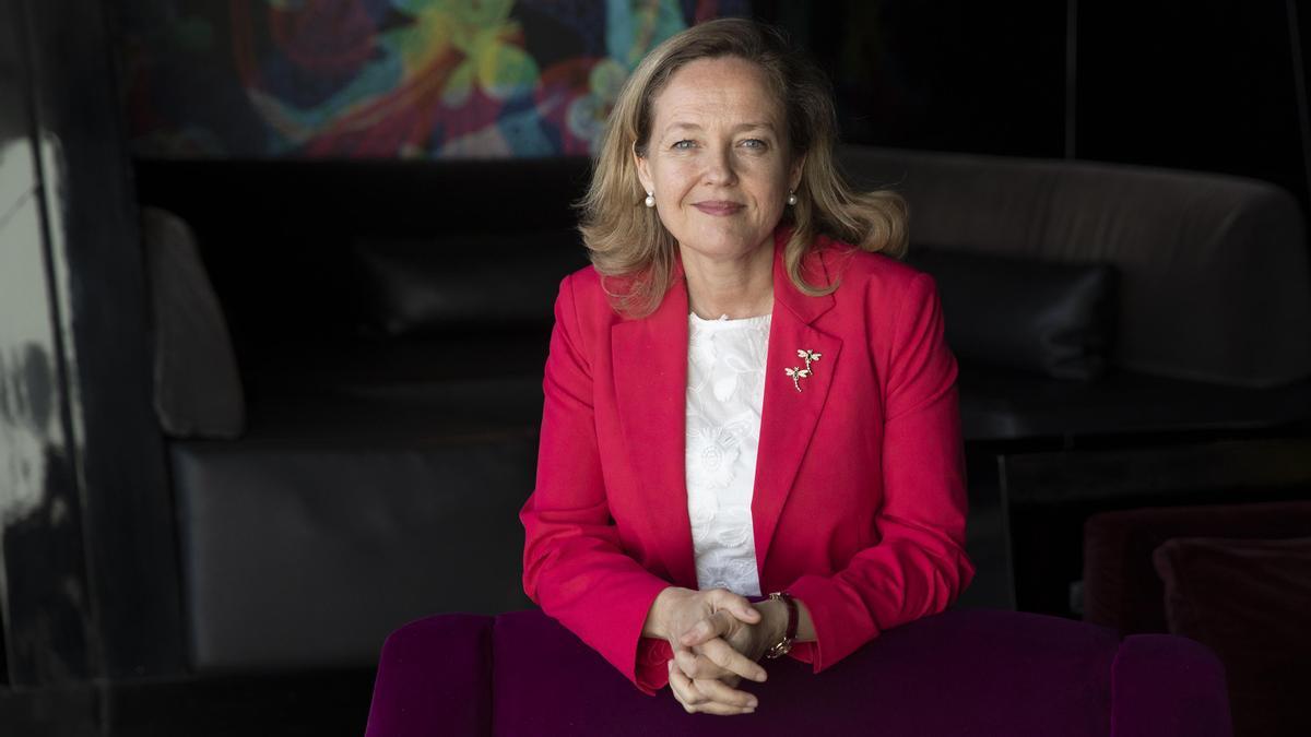 Nadia Calviño: «Espanya ha de reduir el deute i el dèficit aquest any» Nadia Calviño: «Espanya ha de reduir el deute i el dèficit aquest any»