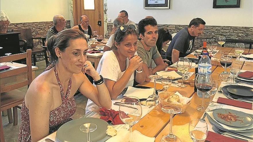 Cáceres ya programa 9 cruceros  fluviales