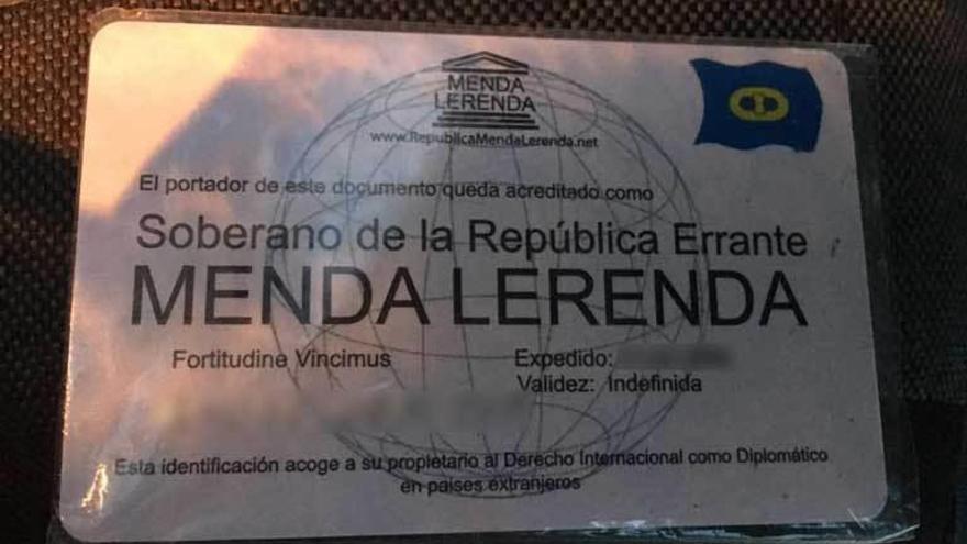 El documento que entregó el acusado.