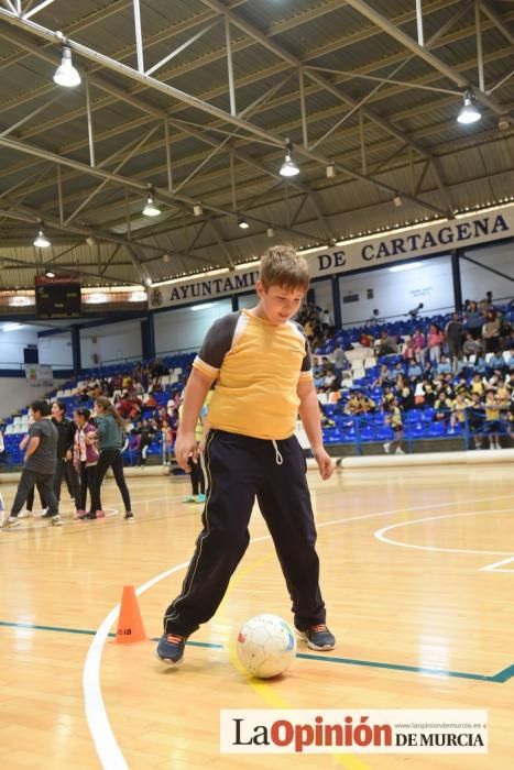 Encuentro de escolares con los jugadores del Plást