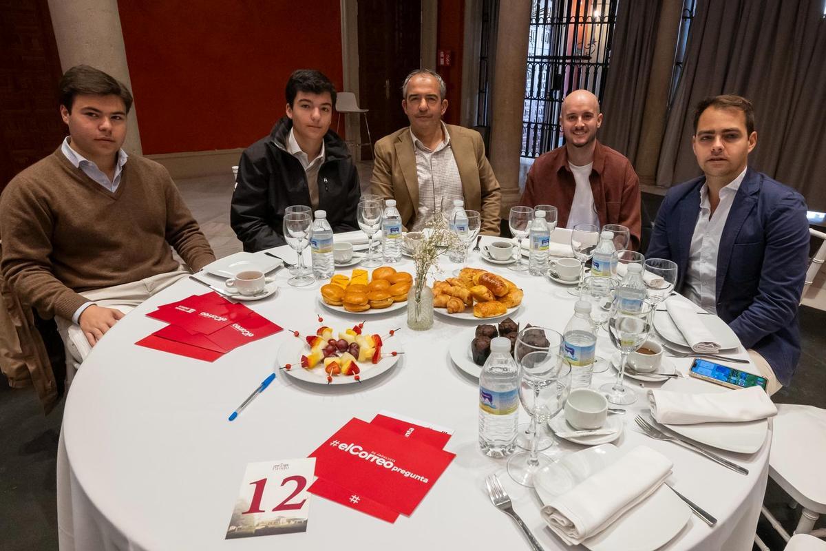 FOTOGALERÍA | #ElCorreoPregunta con José María Garzón  y Juan Ortega