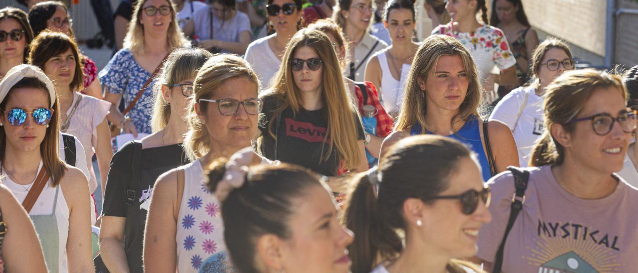 Todos lo sindicatos, satisfechos con las soluciones de Educación para los docentes