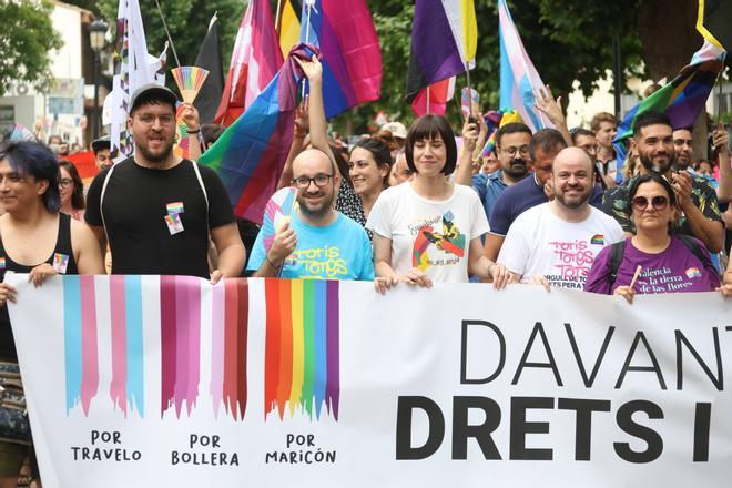 Así ha sido la manifestación del Orgullo en Nàquera tras el veto a la bandera Lgtbi+