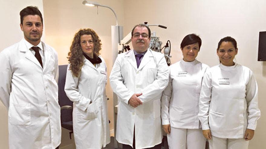 Equipo médico de la Unidad de Oftalmología Pediátrica de Clínica Baviera