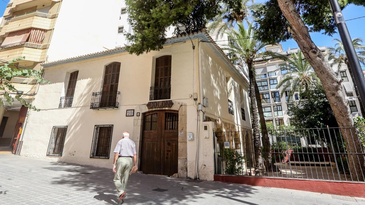 La vivienda de l&#039;Hort de Colón, donde el Ayuntamiento realiza exposiciones y otras actividades culturales pero cuya primera planta lleva varios años sin uso por el mal estado del forjado.