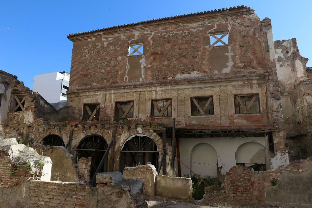 Esta actuación, que tendrá una duración de un año, permitirá habilitar una sede para la Fundación del Carnaval y la Asociación Torrijos