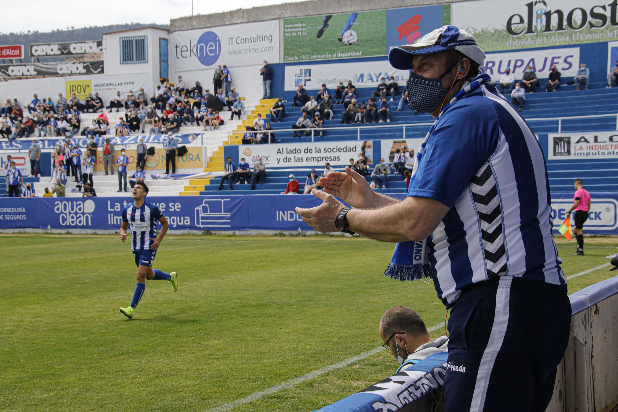 Goles y fiesta en la despedida del Alcoyano (2-3)