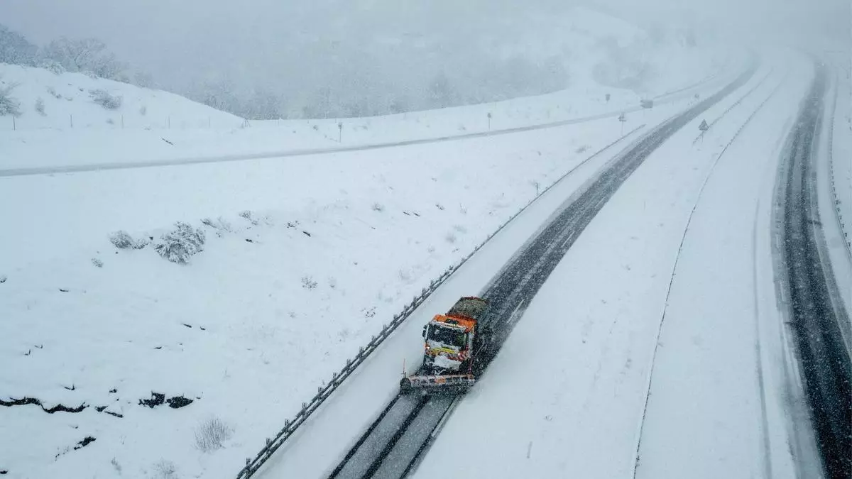 La DGT levanta todas las restricciones al transporte pesado en Galicia tras la mejora del tiempo