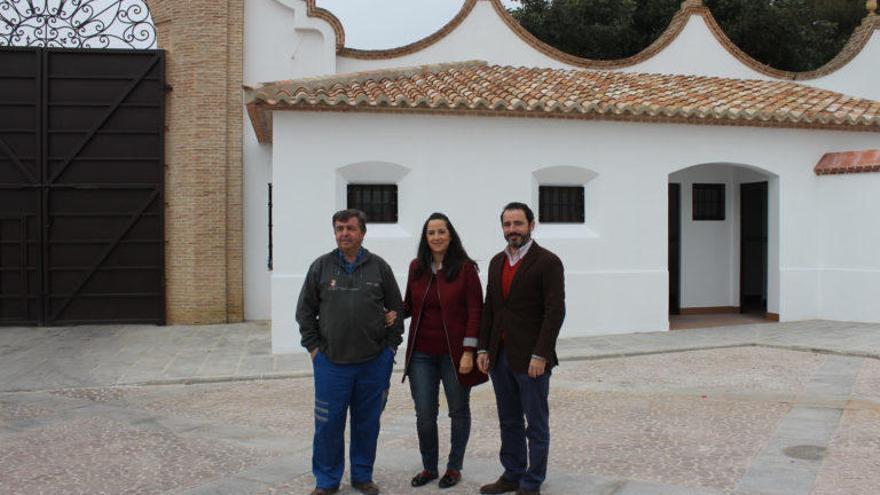 Concluidos los aseos y la taquilla del futuro museo taurino de Antequera