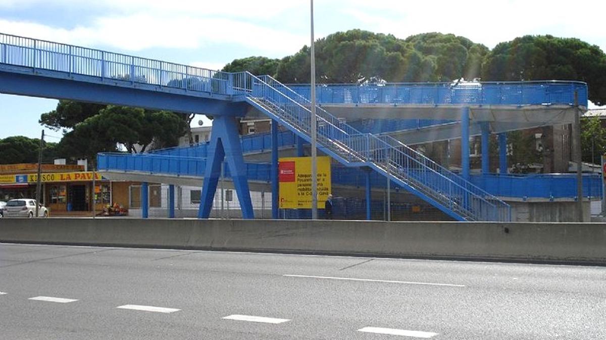 Imagen de archivo de la pasarela de la Pava sobre la C-31.