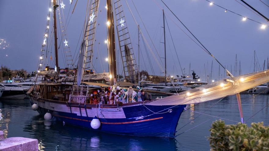 Ihre-Majest-ten-auf-Mallorca-So-zogen-die-Reyes-Magos-durch-Palma