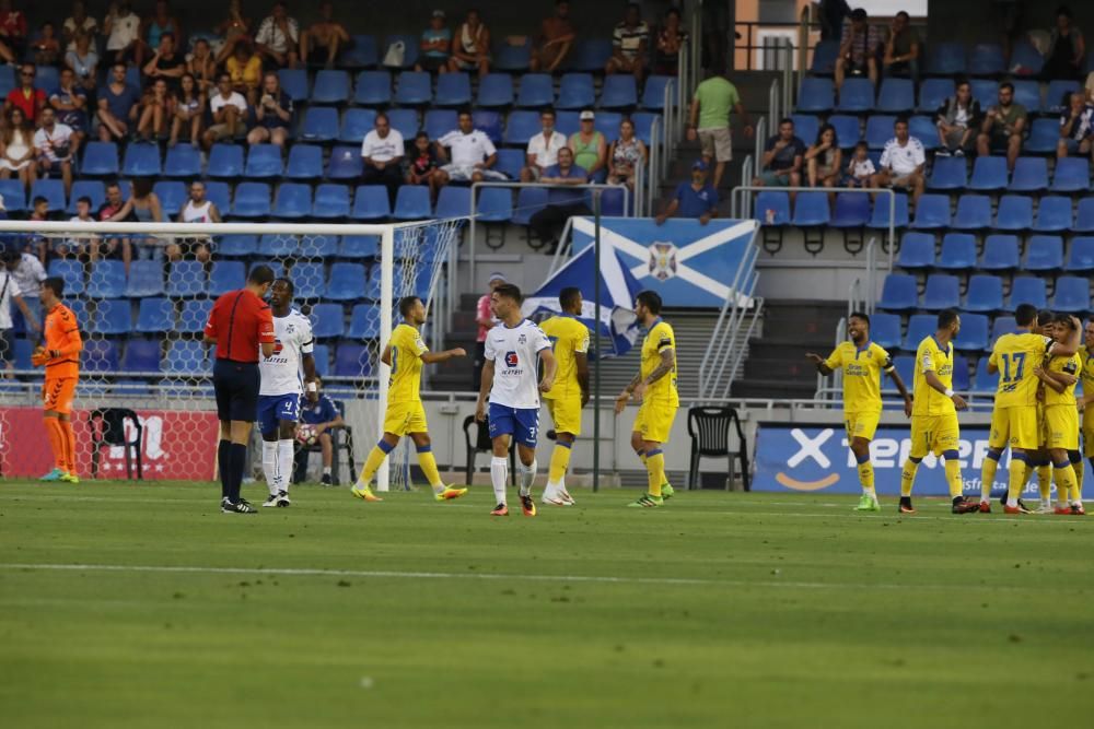 Delia Padrón Partido Copa Mahou entre el Tenerife y Las Palmas , Heliodoro Rodriguez Lopez