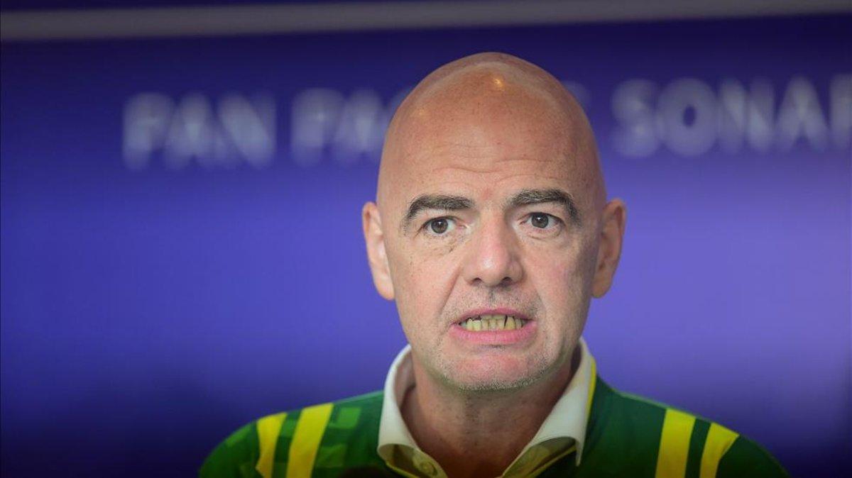 Gianni Infantino cambia la normativa de las cesiones