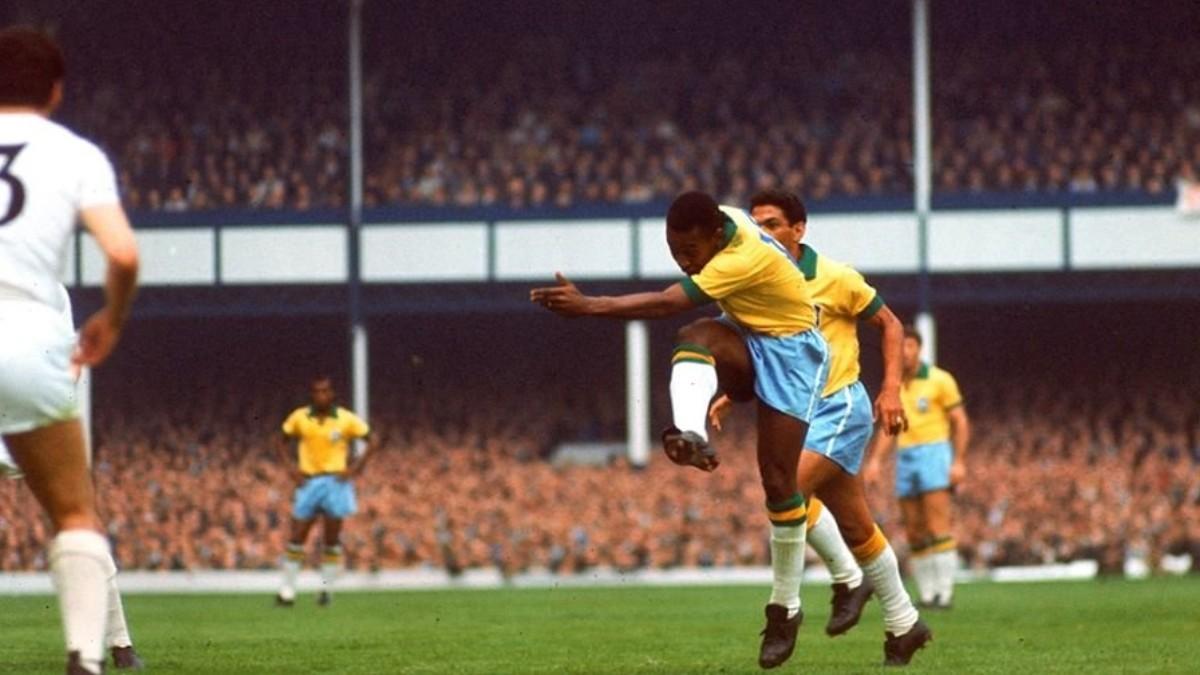 Pelé en el Brasil-Bulgaria del Mundial de Inglaterra