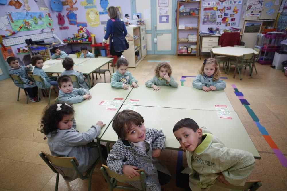 Los alumnos del colegio de Versalles de Avilés