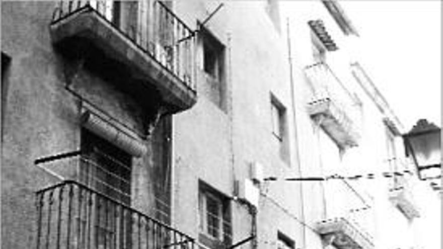 Façanes del carrer de l&#039;Harmonia, pendent d&#039;urbanització