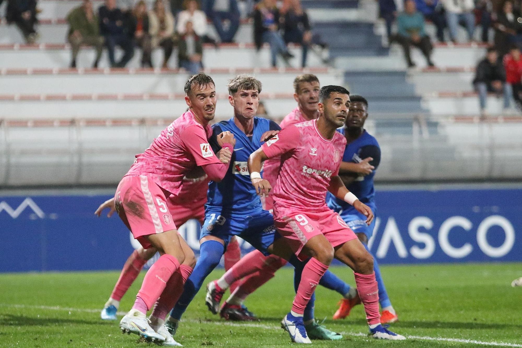 El partido SD Amorebieta - CD Tenerife, en imágenes