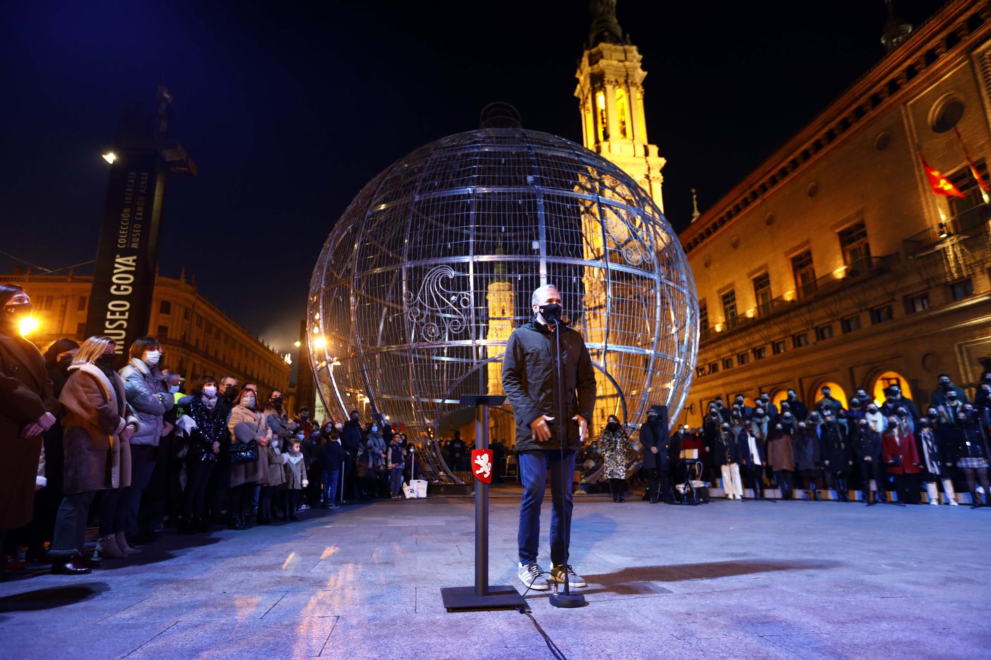 Zaragoza enciende la Navidad