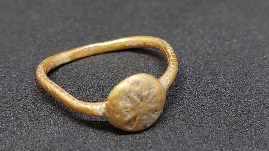 Santa Clara “regala” un anillo de 500 años